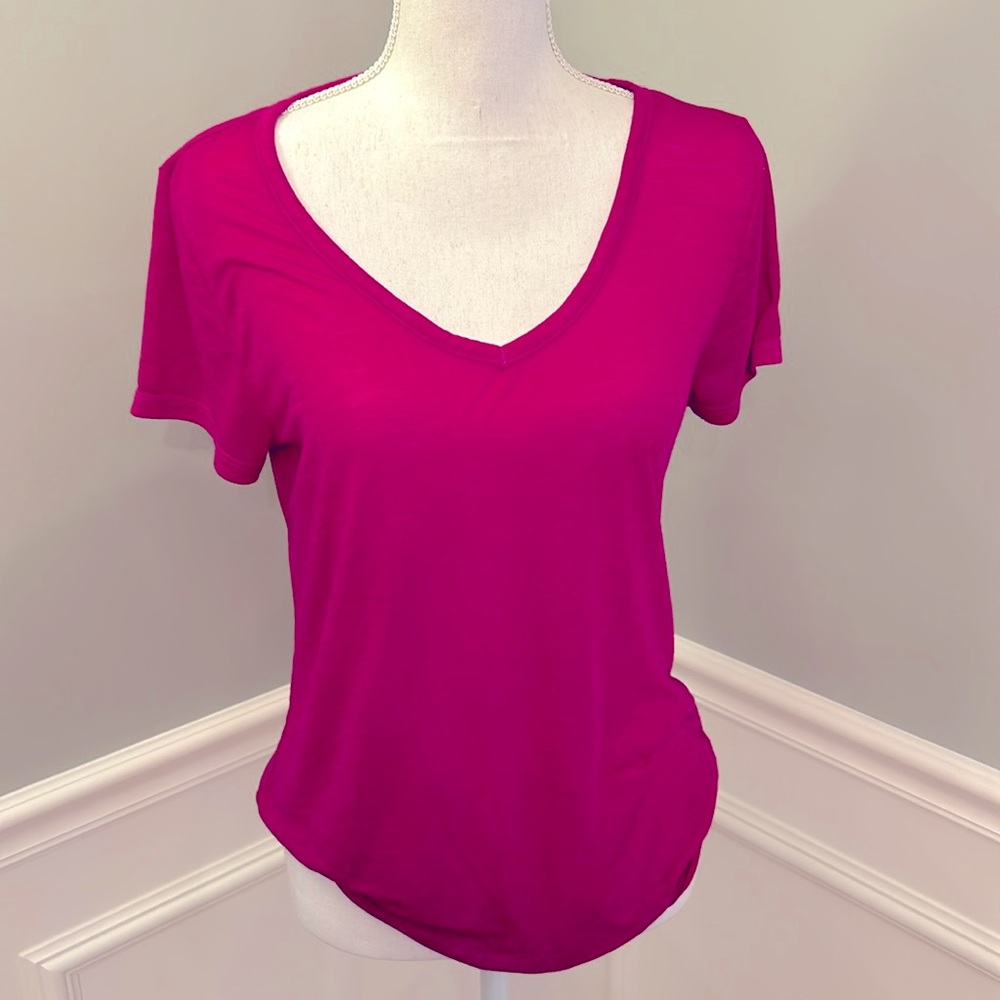 Mudd Tissue T Shirt - Size M